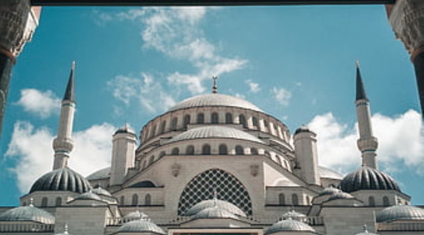 Regaib Kandili´ne Özel Çamlıca Camii´nde Kandil Namazı 25 Aralık