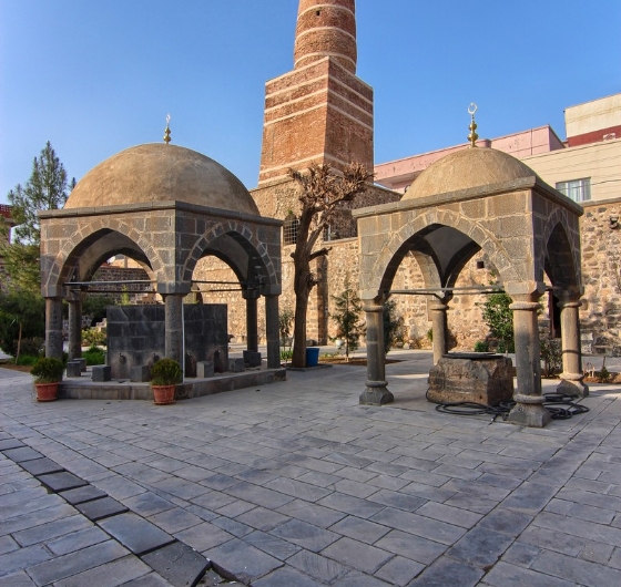 Efsane Doğu Anadolu Turu: Van Hakkari Şırnak Yüksekova Siirt Diyarbakır Tunceli 11-17 Mayıs