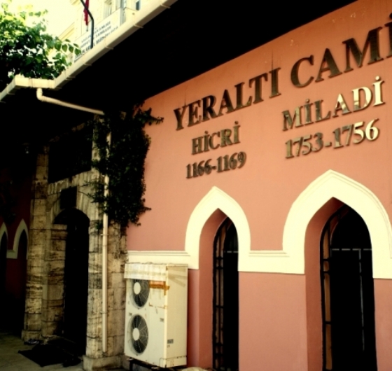 Şehrin Kalbinde Bir Yolculuk  Taksim’den Karaköy’e Hikâyelerle İstanbul  23 Mayıs