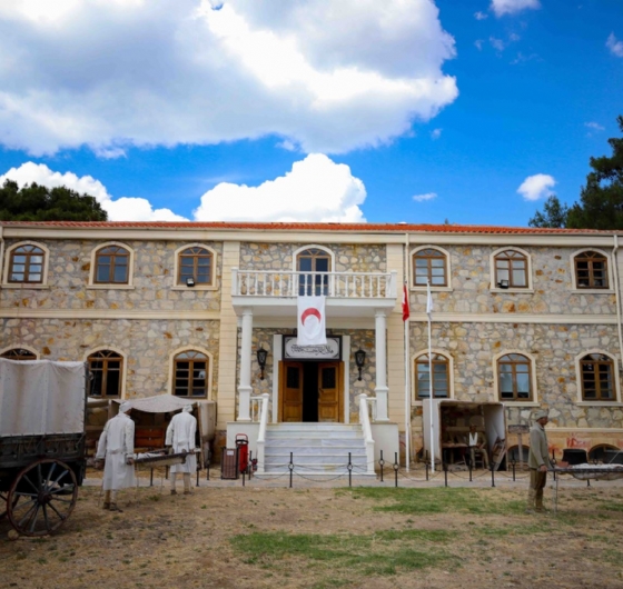 23 Nisan´a Özel Çanakkale Şehitlik Turu 25 Nisan