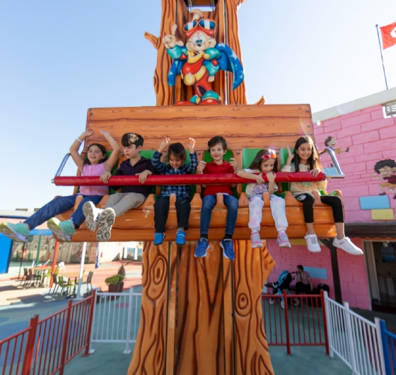 🎡23 Nisan Çocuk Bayramına Özel İstanbul Vialand Tema Parkı Turu🎡